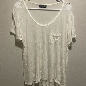 Elegant White Short Sleeve Tee